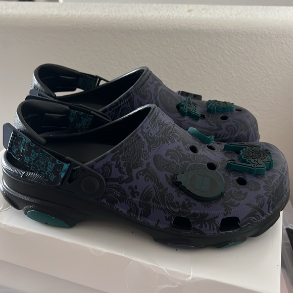 Haunted Mansion CROCS 8 NEW wo tags - Picture 7 of 7